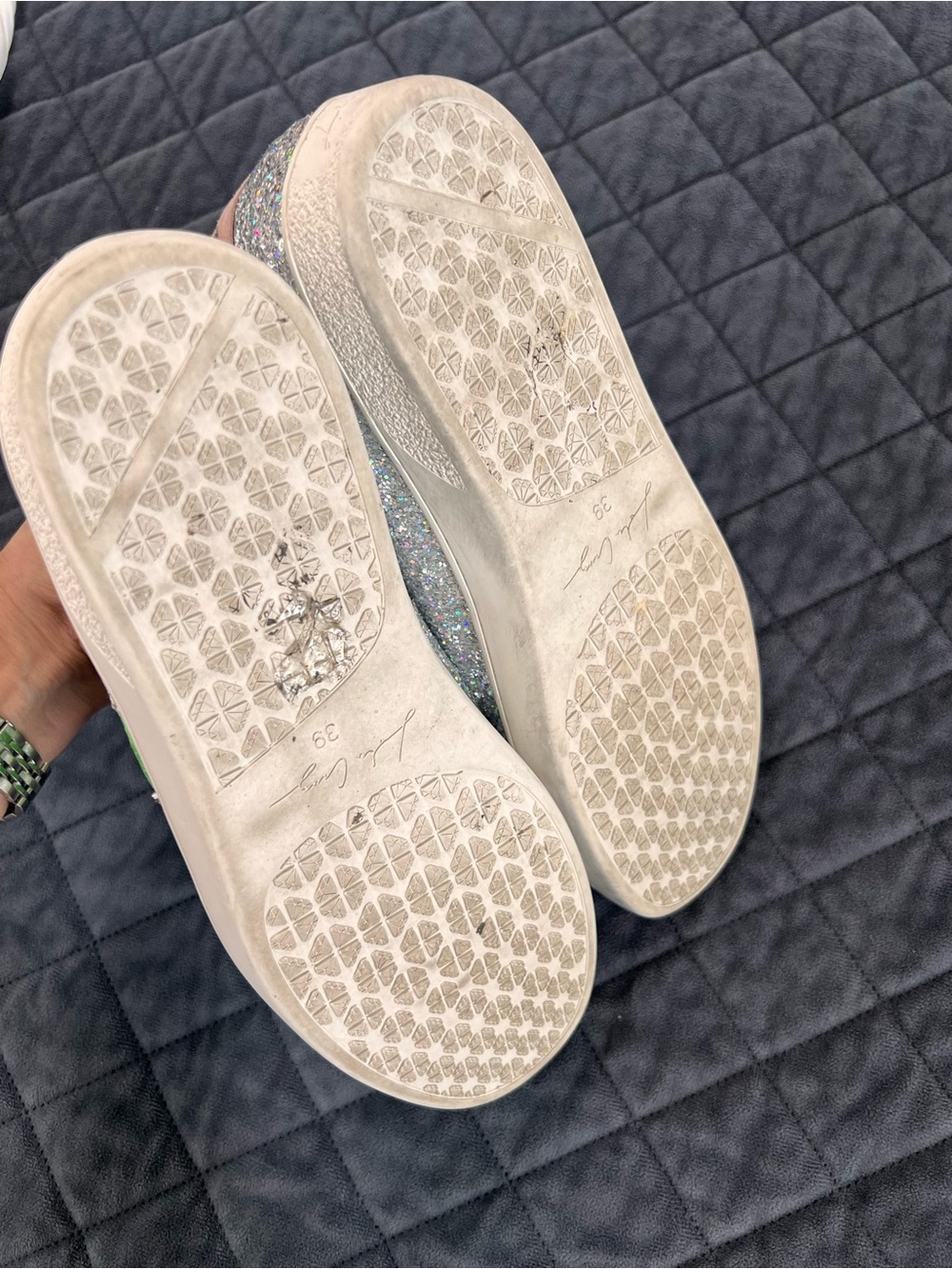 Lola Cruz Anthropologie Glitter Sneakers Women’s Size 8 8.5 39 Silver Star Shoes - Picture 6 of 10